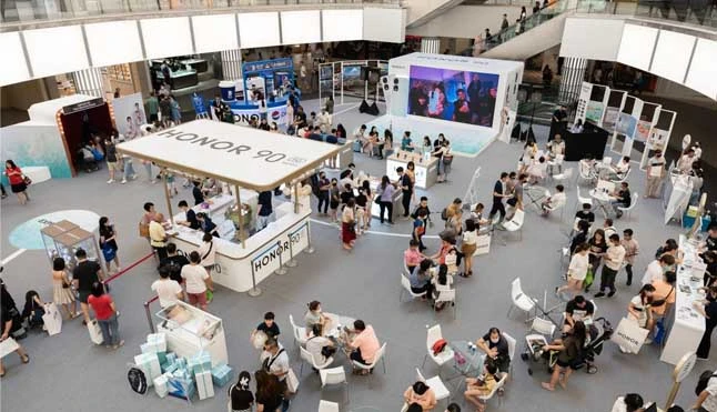 تلقى الفضاء الصخري اهتماما كبيرا في شرف 90 سلسلة العروض الترويجية في ماليزيا