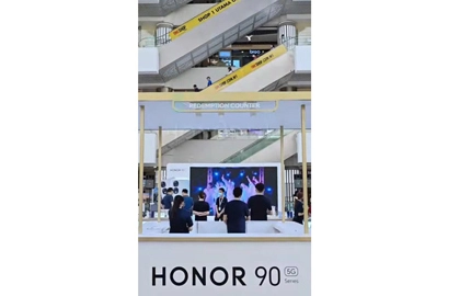 روك سبيس أكس الشرف: لحظات لا تنسى من ماليزيا في الجولة الترويجية!